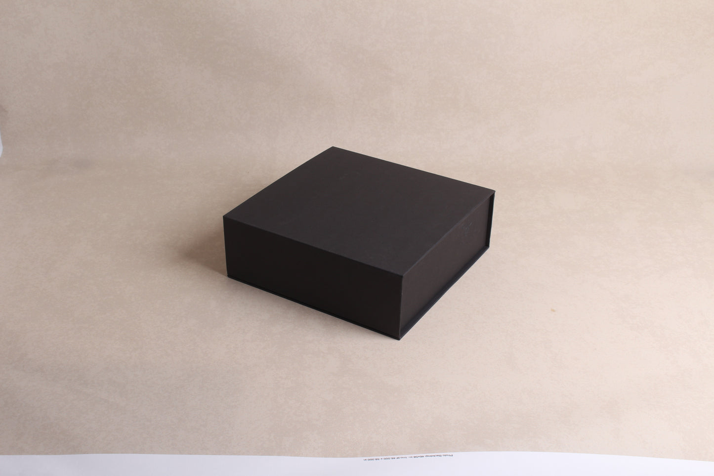 9.25" x 9.25" x 3" %mag%