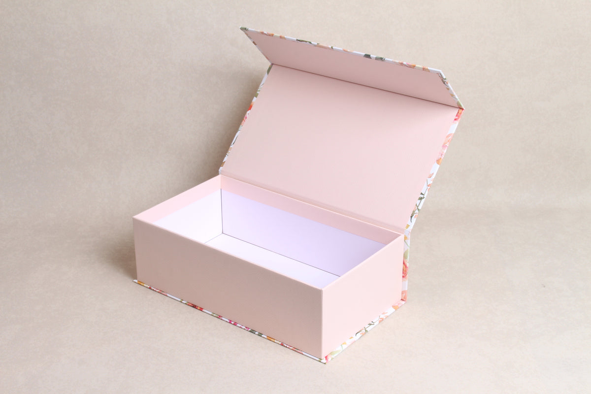 10.75" x 6" x 3.25" [Magnetic Box]